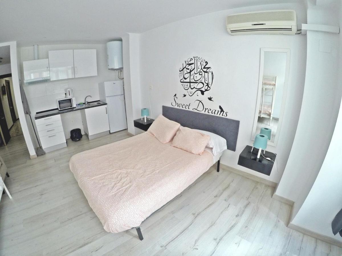 Mesonhomes Suites Center - Stay & Work Гранада Екстериор снимка