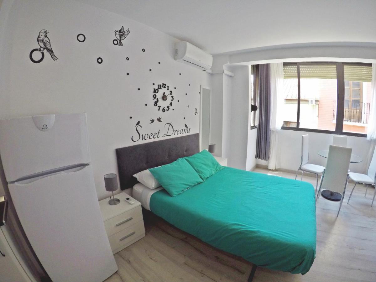 Mesonhomes Suites Center - Stay & Work Гранада Екстериор снимка