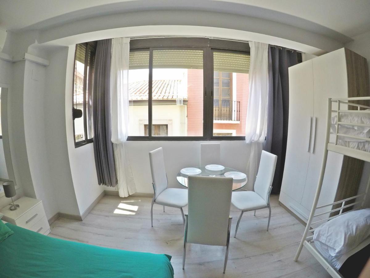 Mesonhomes Suites Center - Stay & Work Гранада Екстериор снимка